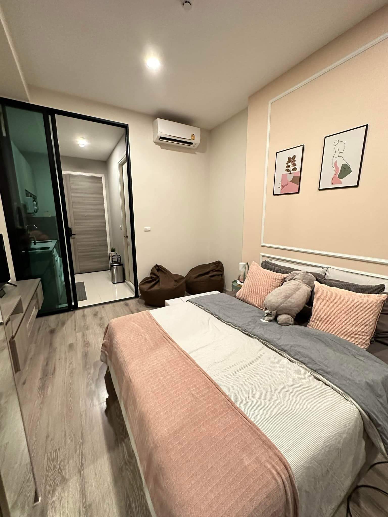 Image 1 of SIAACN - 1-bedroom condominium at KnightsBridge Collage Ramkhamhaeng