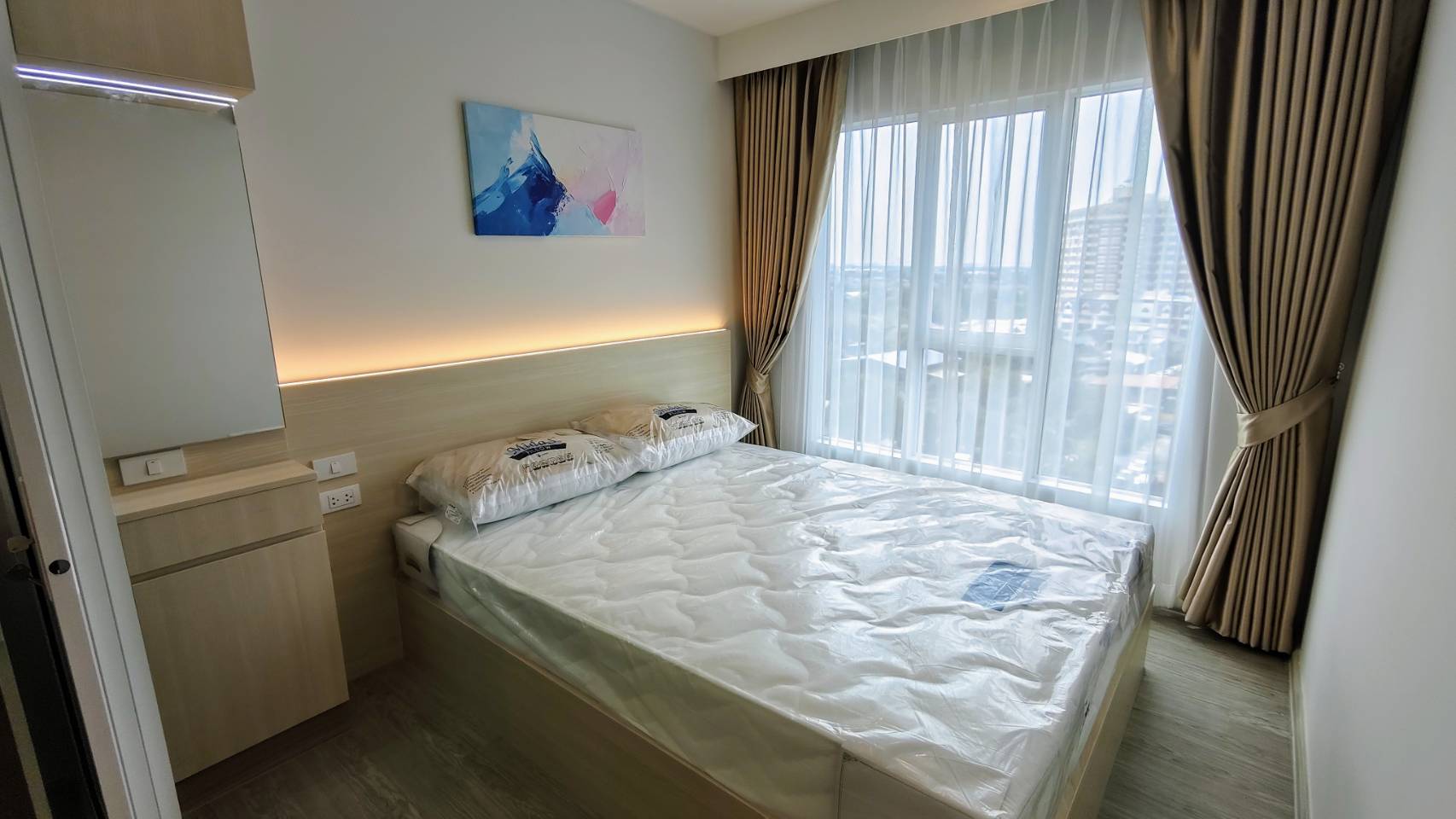 Image 1 of ST1WXF - 1-bedroom condominium at Regent Home Bangna