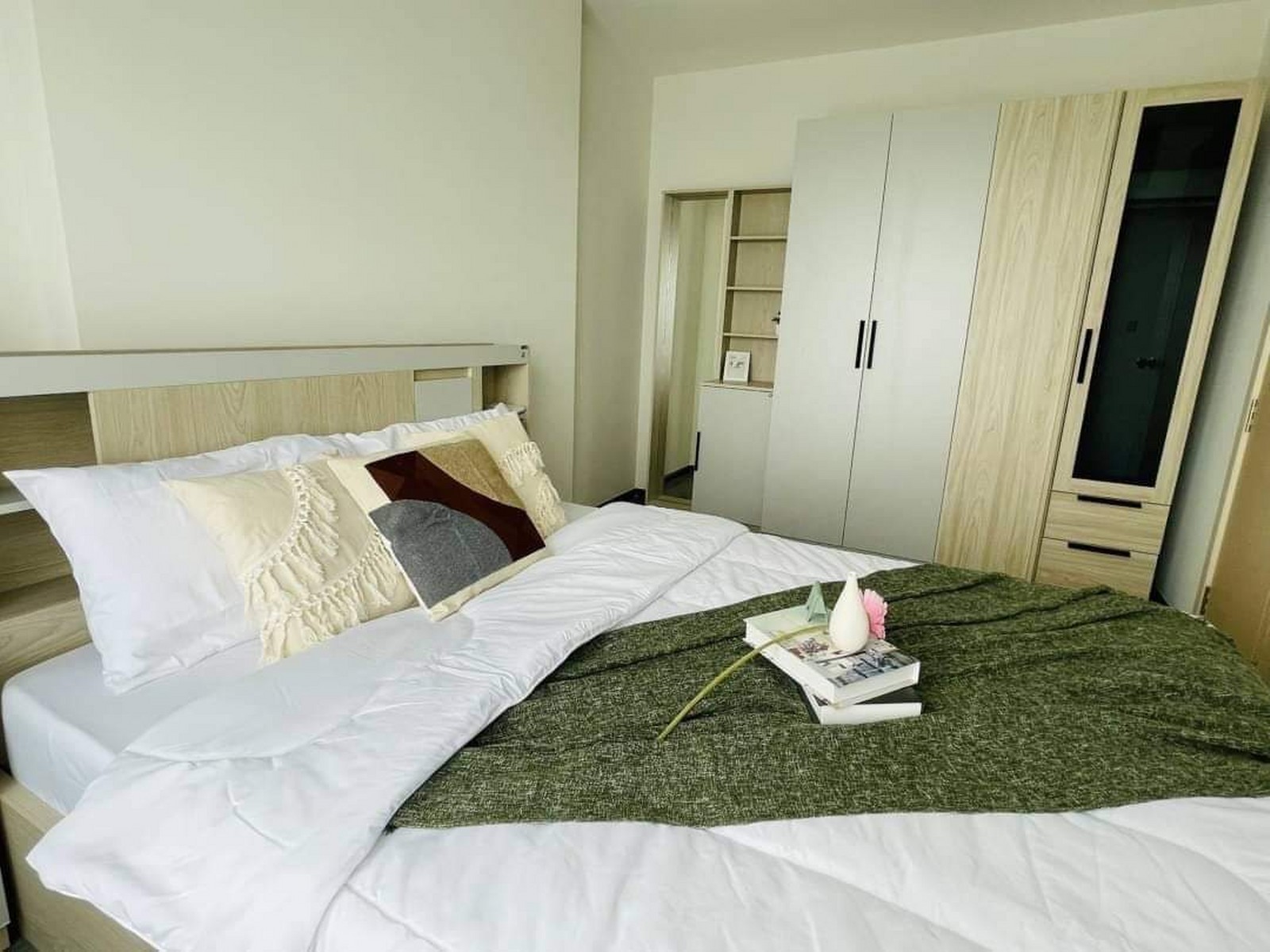 Image 1 of LWT5MIT7 - 1-bedroom condominium at Rich Park @ Triple Station