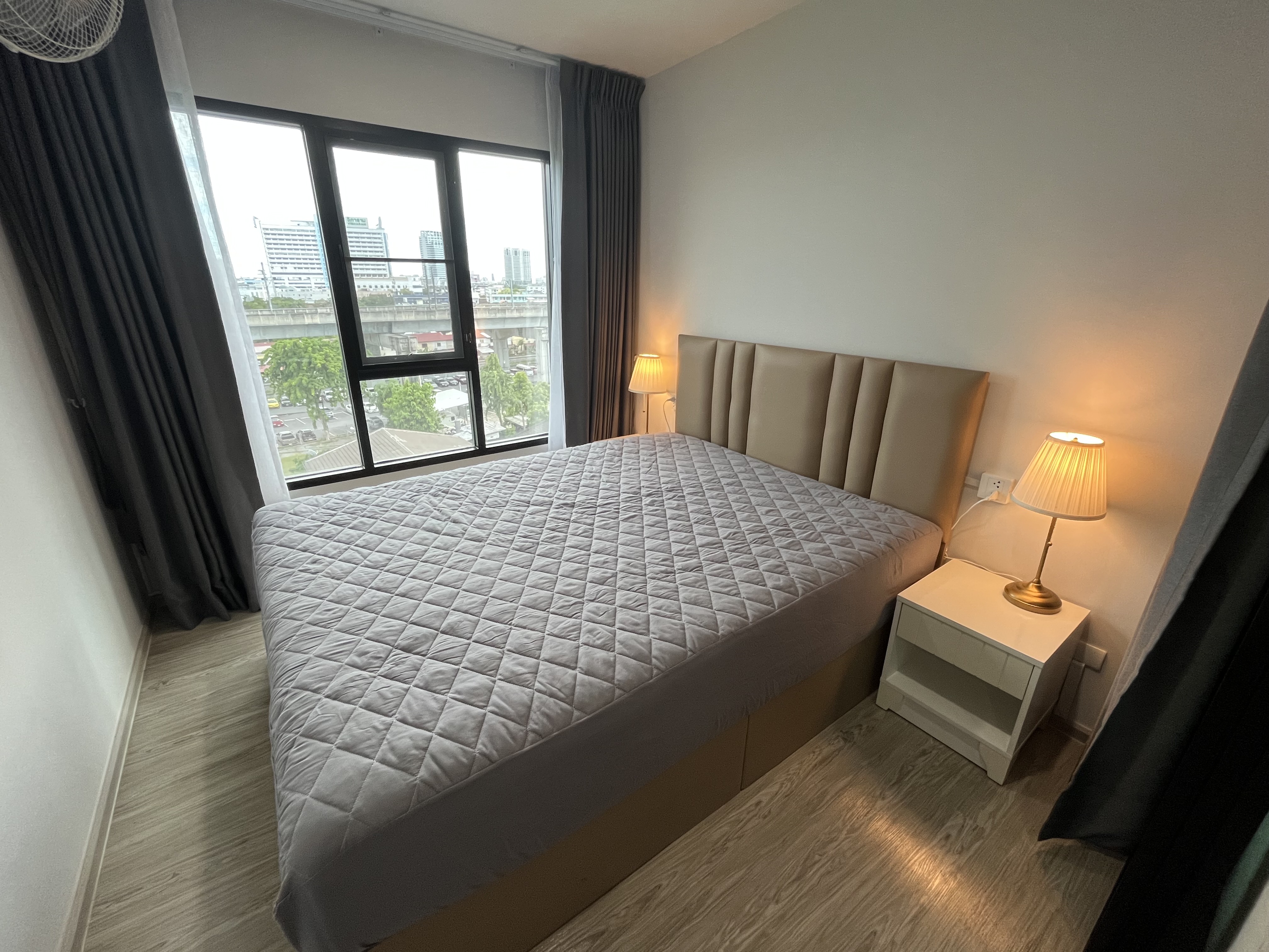 Image 1 of SGLUXQ - 1-bedroom condominium at RYE Huamark