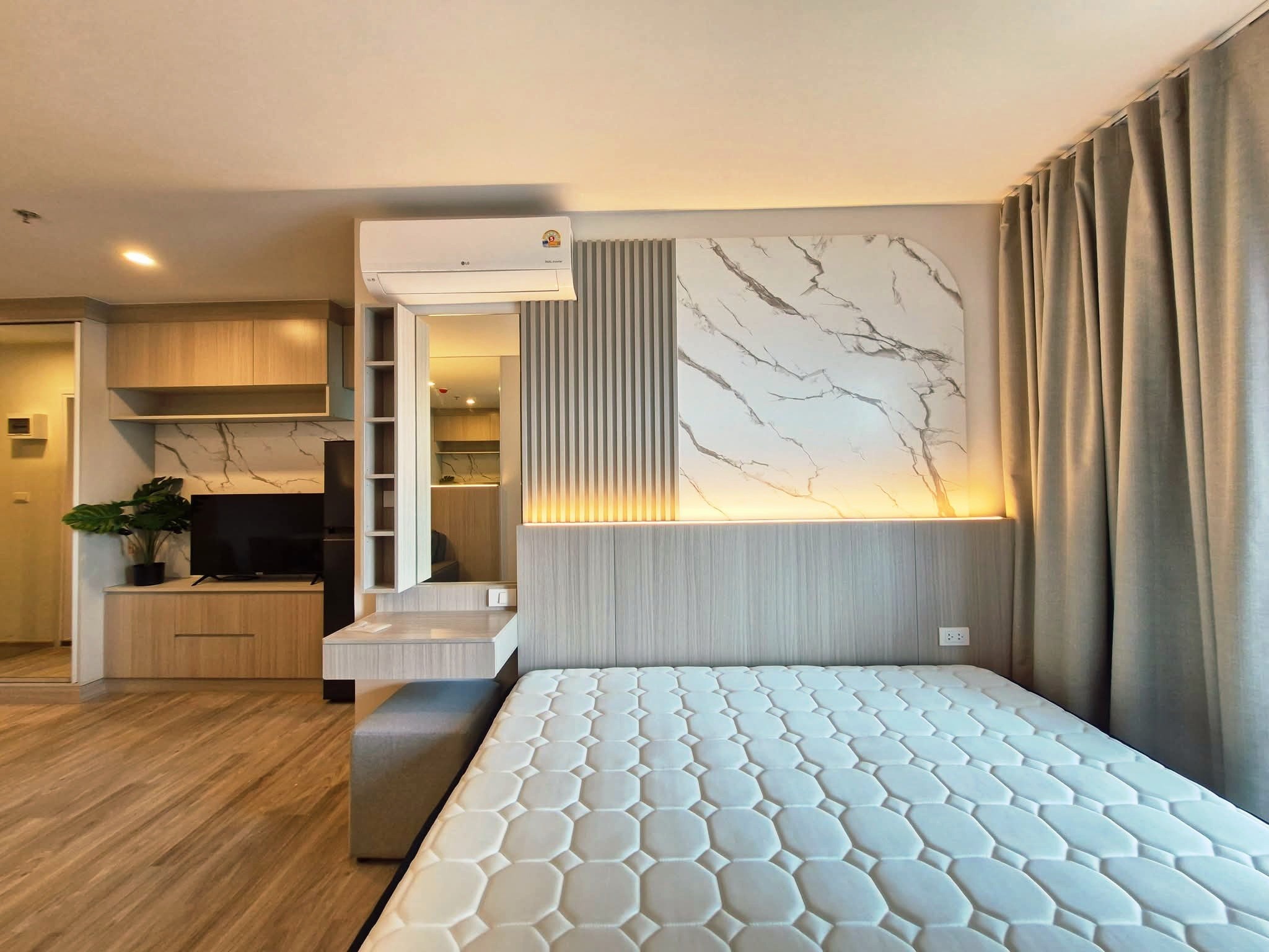 Image 1 of T45P0N - 1-bedroom condominium at Regent Home Bangna