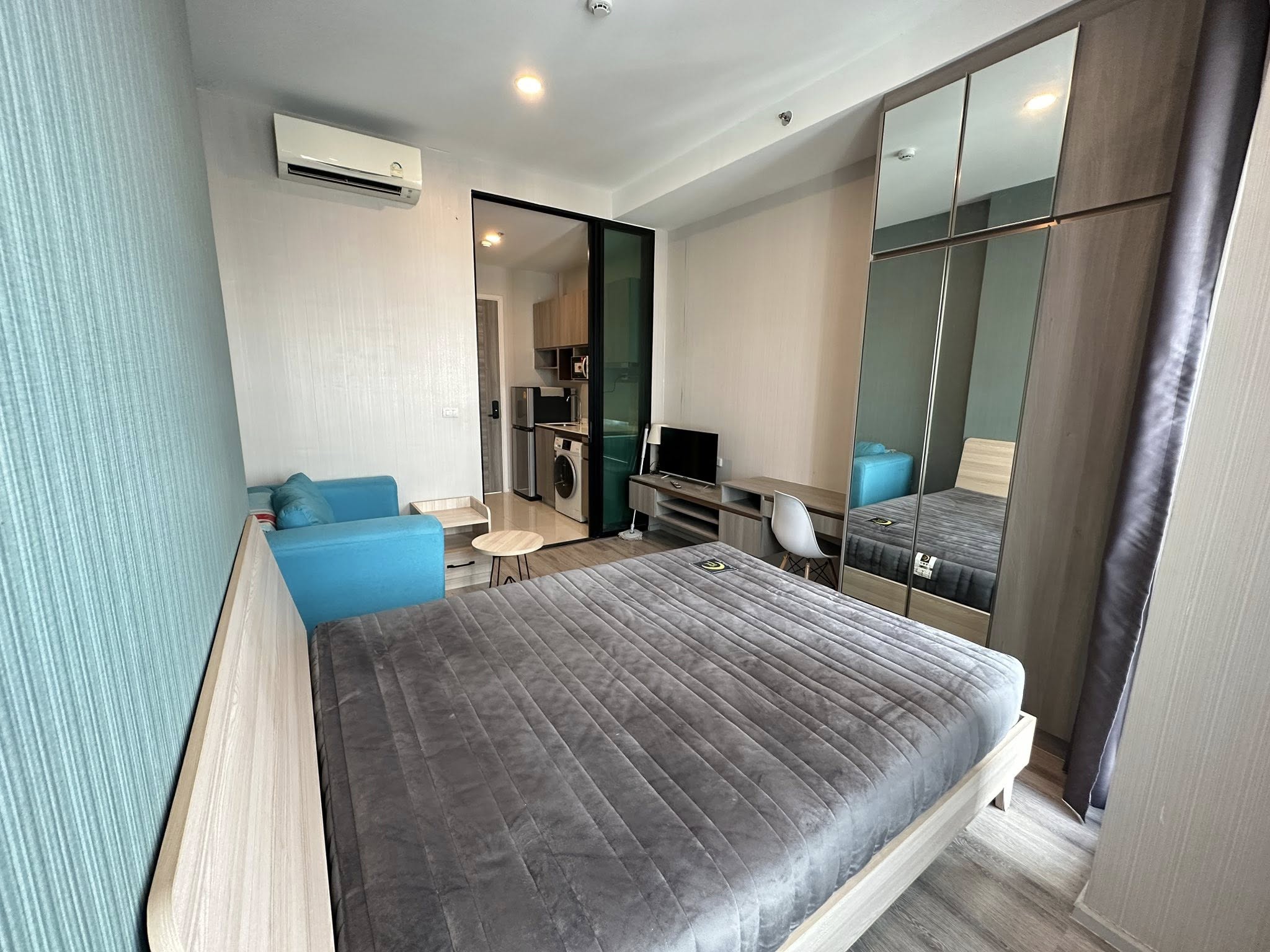 Image 1 of T5FY3U - 1-bedroom condominium at KnightsBridge Collage Ramkhamhaeng