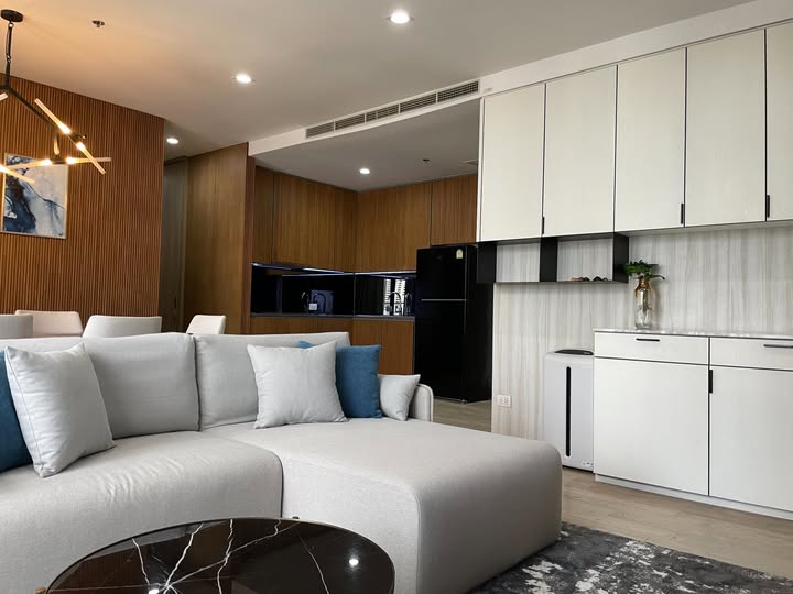 Image 1 of T4IDTE - 2-bedroom condominium at Noble Ploenchit