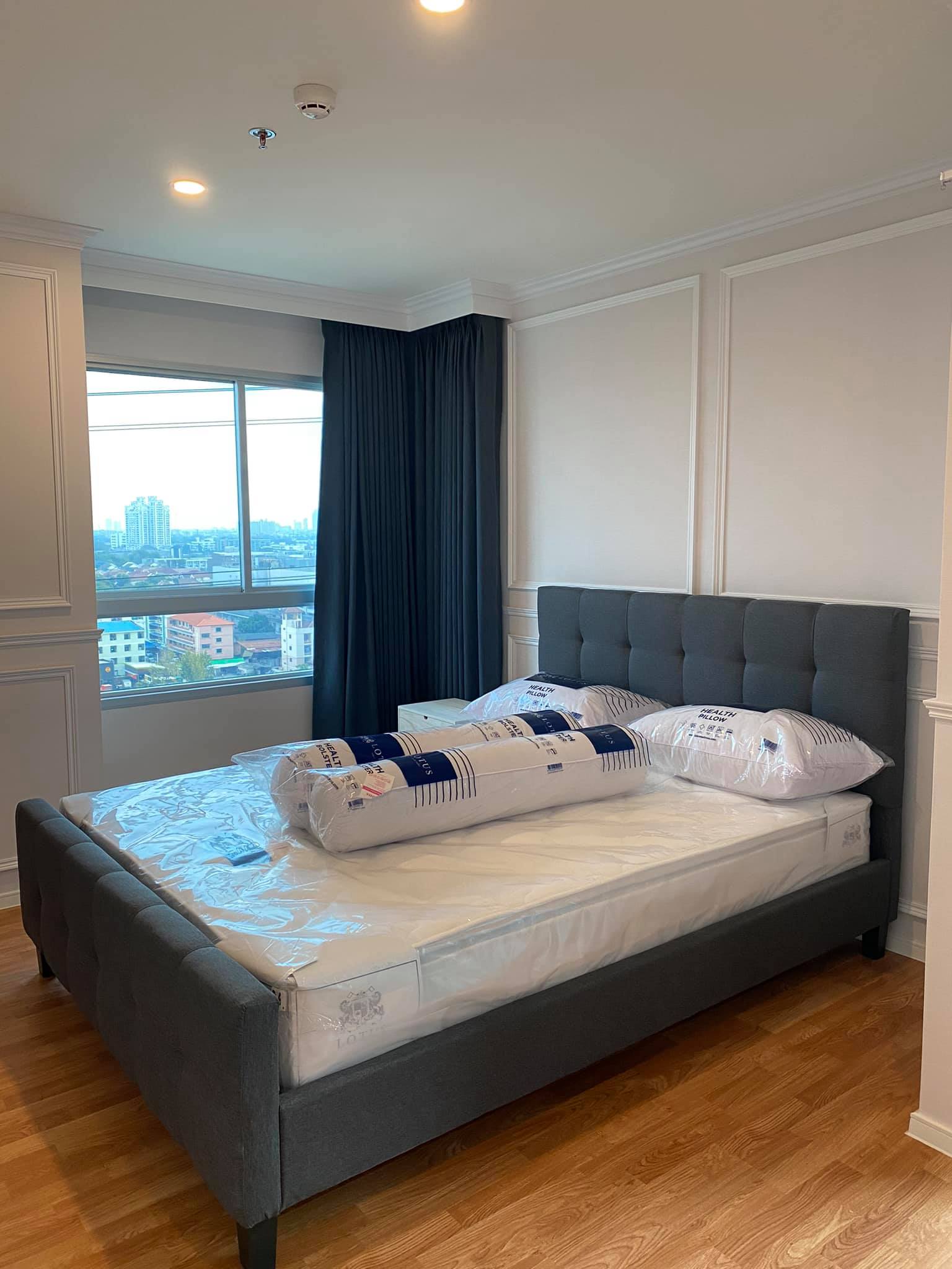 Image 1 of SIGU6H - 1-bedroom condominium at Lumpini Ville Phatanakan - Srinakarin