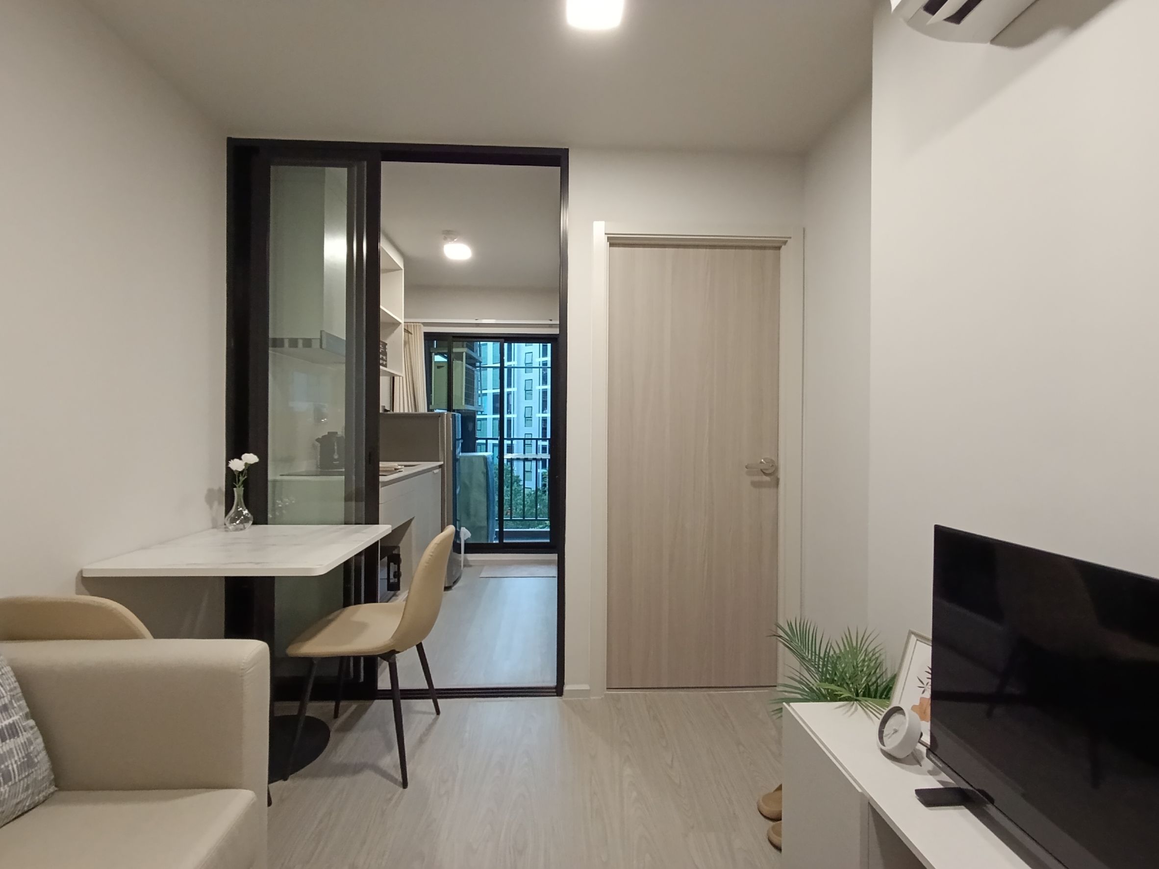 Image 1 of SFLHXJ - 1-bedroom condominium at Atmoz Oasis Onnut