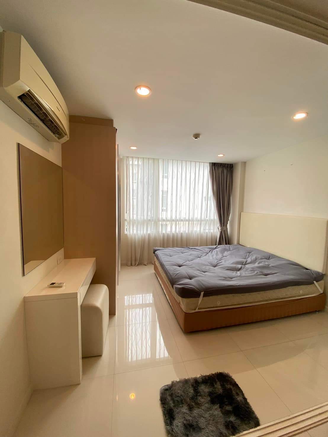 Image 1 of SI7J95 - 1-bedroom condominium at Elements Srinakarin